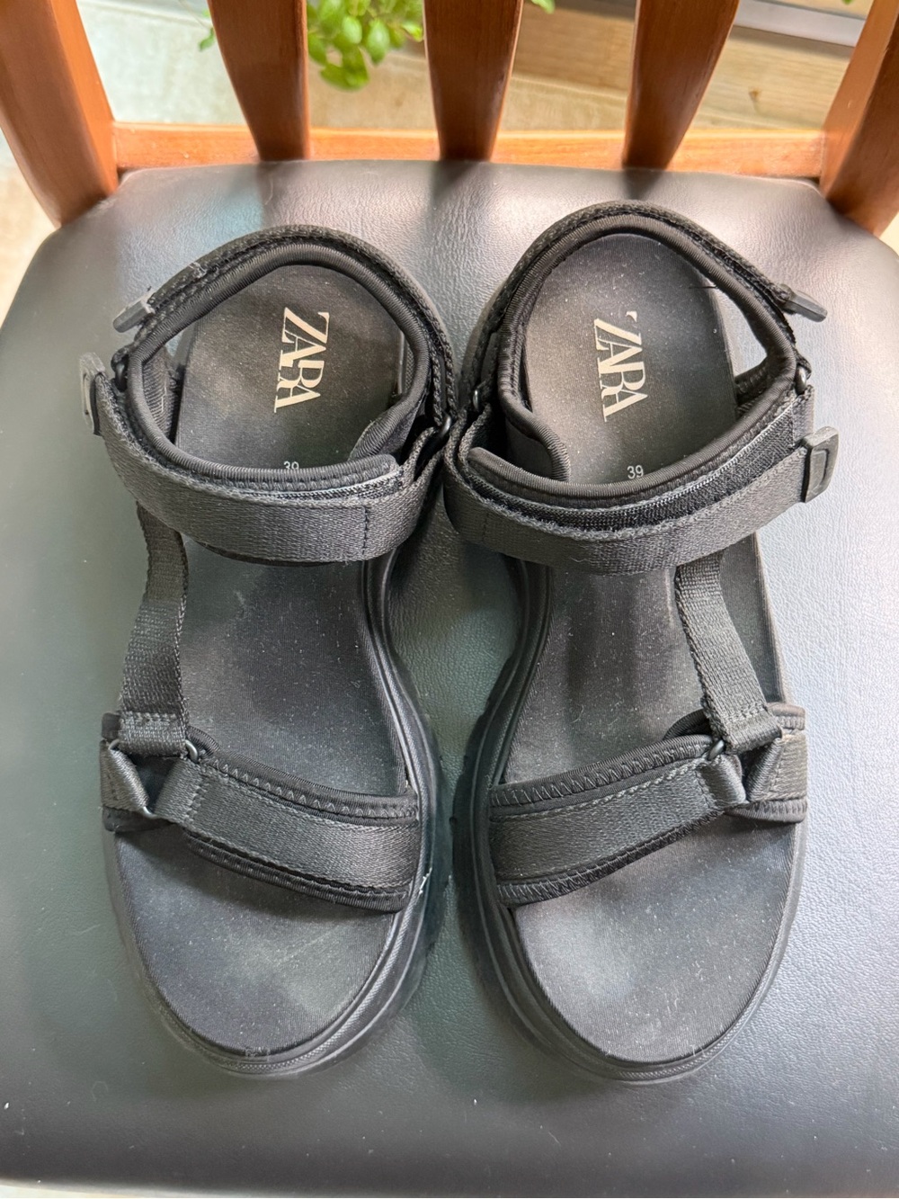 Zara Black Chunky-Strap Platform Sandals - Picture 2 of 8